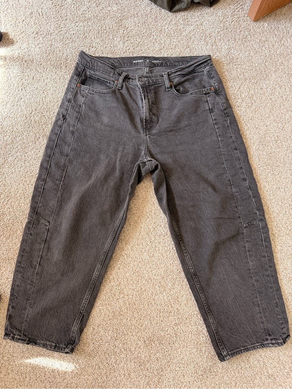 Old Navy Barrel style Women's Washed Black Jeans Petite 14